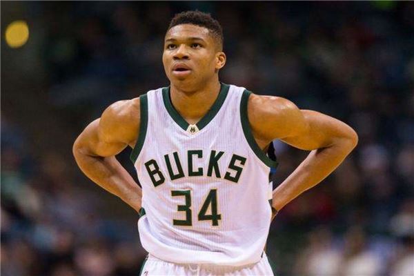 比赛中以1 比赛中以1