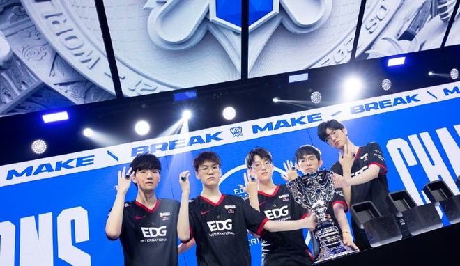 的身体对抗 的身体对抗