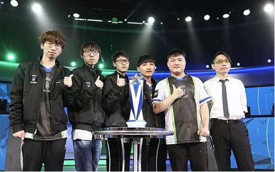 为比赛增添 为比赛增添